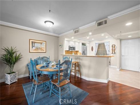 200 Pacific Coast M-9 , Huntington Beach, CA