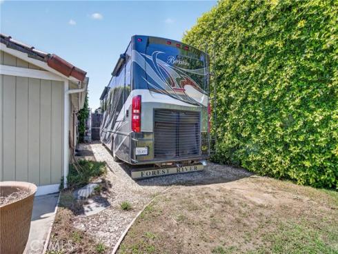 17066 Palmdale , Huntington Beach, CA