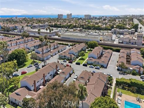 8141 Pennington Drive, Huntington Beach, CA