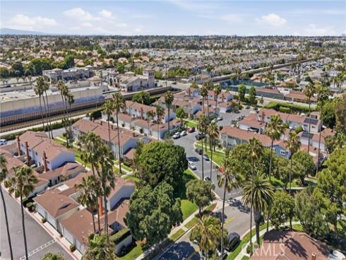 8141 Pennington Drive, Huntington Beach, CA