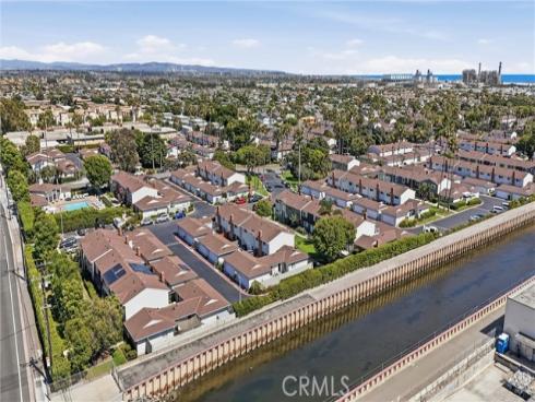 8141 Pennington Drive, Huntington Beach, CA