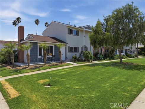 8141 Pennington Drive, Huntington Beach, CA
