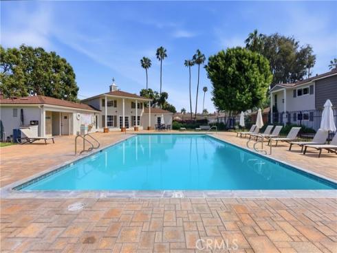 8141 Pennington Drive, Huntington Beach, CA