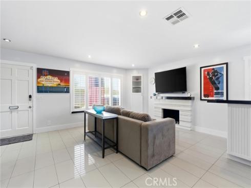 8141 Pennington Drive, Huntington Beach, CA