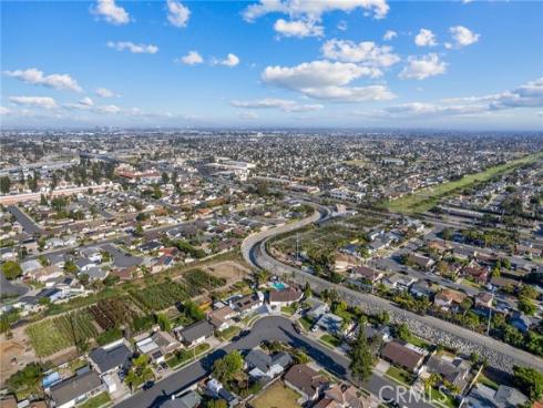 16842  Lucia  , Huntington Beach, CA