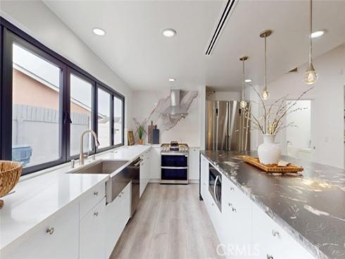 5781  Rogers  , Huntington Beach, CA