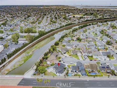 5781  Rogers  , Huntington Beach, CA