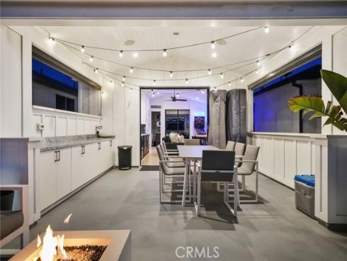 306  3rd   Street, Huntington Beach, CA