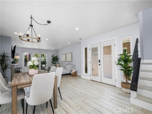 215 Knoxville Avenue, Huntington Beach, CA