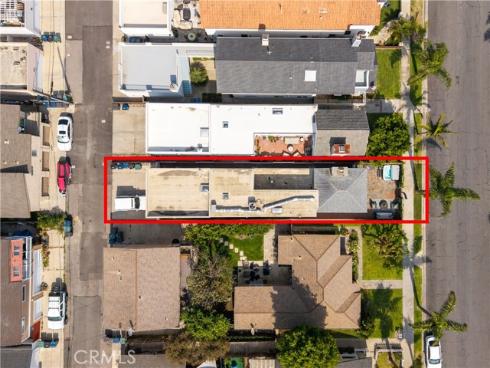215 Knoxville Avenue, Huntington Beach, CA