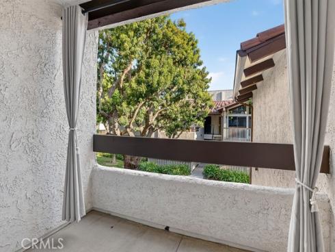 21372 Brookhurst 226 , Huntington Beach, CA