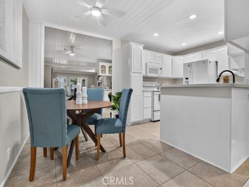 21372 Brookhurst 226 , Huntington Beach, CA
