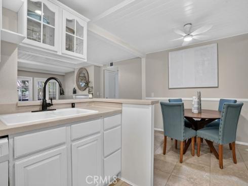 21372 Brookhurst 226 , Huntington Beach, CA