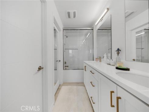 17961  Conch   Lane, Huntington Beach, CA