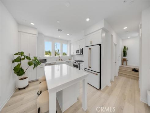 17961  Conch   Lane, Huntington Beach, CA