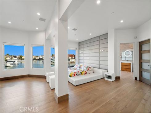 3701 Escapade , Huntington Beach, CA