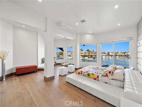3701 Escapade , Huntington Beach, CA