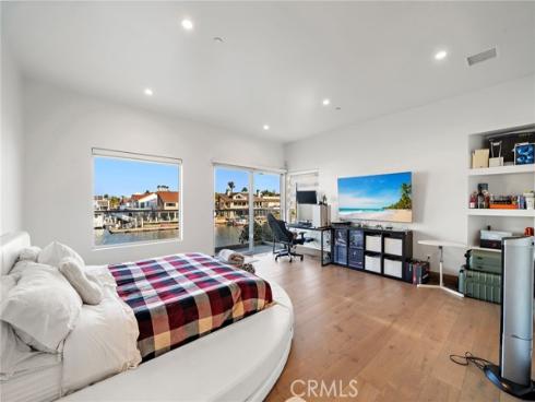 3701 Escapade , Huntington Beach, CA