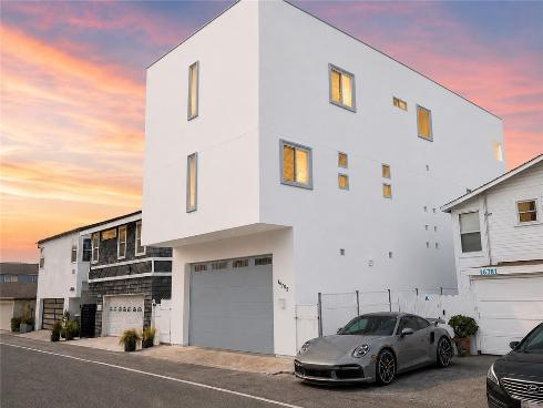 16785 Bayview Drive, Huntington Beach, CA