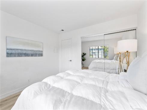 8192 Sandcove Cir 106 , Huntington Beach, CA