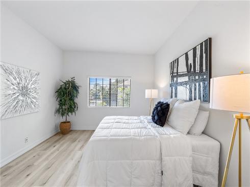 8192 Sandcove Cir 106 , Huntington Beach, CA