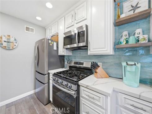 215 Wichita 409 Avenue, Huntington Beach, CA