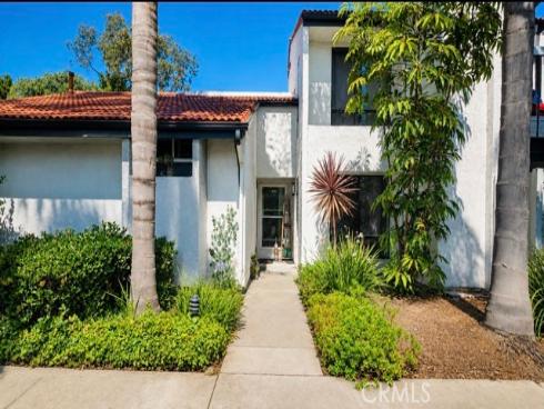 215 Wichita 409 Avenue, Huntington Beach, CA