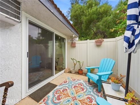215 Wichita 409 Avenue, Huntington Beach, CA