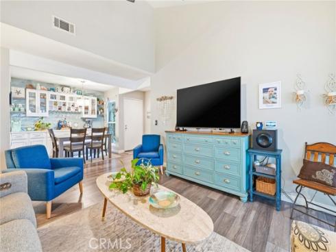 215 Wichita 409 Avenue, Huntington Beach, CA