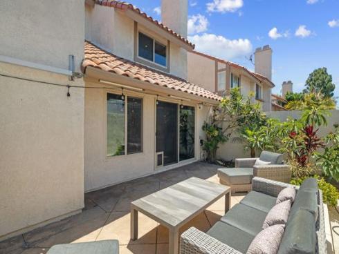 7895 Shell Circle, Huntington Beach, CA