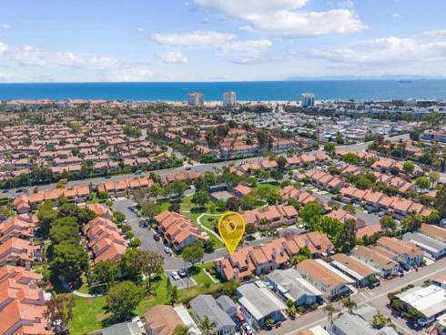 7895 Shell Circle, Huntington Beach, CA