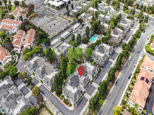 7402 Yellowtail Drive #204 204 Drive, Huntington Beach, CA