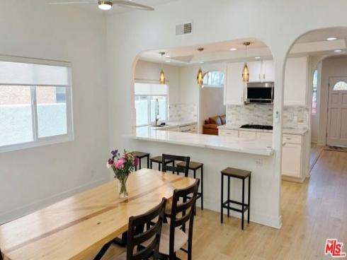 218 Indianapolis Avenue, Huntington Beach, CA