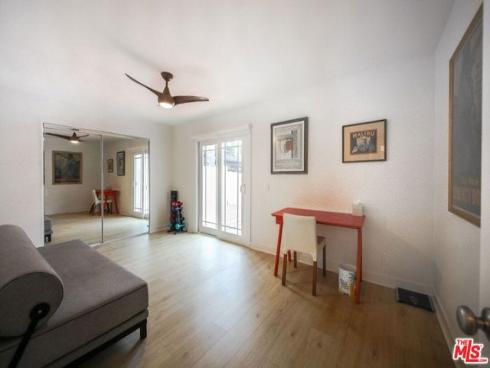 218 Indianapolis Avenue, Huntington Beach, CA