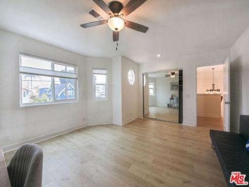 218 Indianapolis Avenue, Huntington Beach, CA