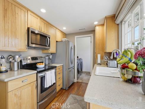 17711  Edwards  , Huntington Beach, CA