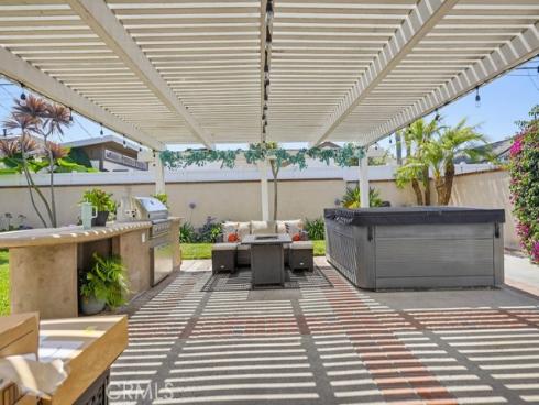 17711  Edwards  , Huntington Beach, CA