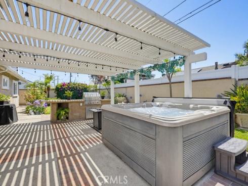 17711  Edwards  , Huntington Beach, CA