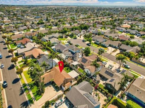 17711  Edwards  , Huntington Beach, CA