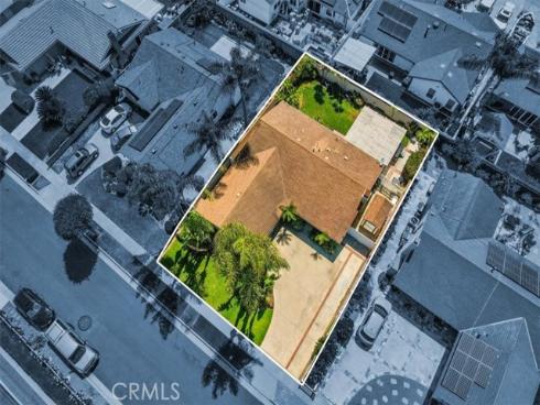 17711  Edwards  , Huntington Beach, CA