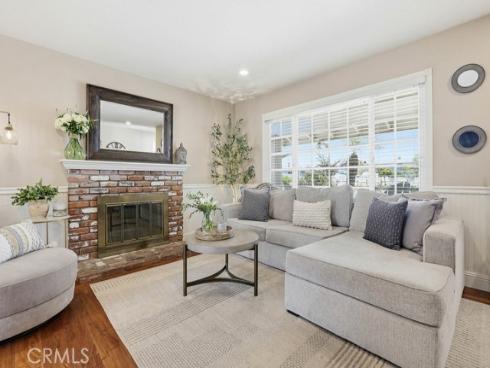 17711  Edwards  , Huntington Beach, CA