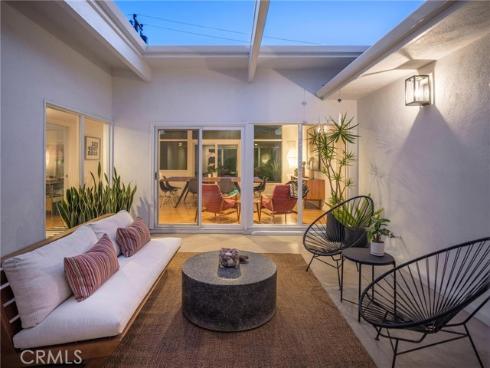 17391 Alta Vista Circle, Huntington Beach, CA