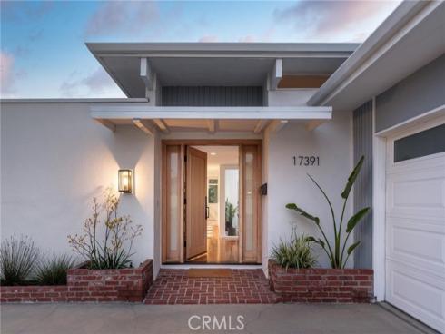 17391 Alta Vista Circle, Huntington Beach, CA