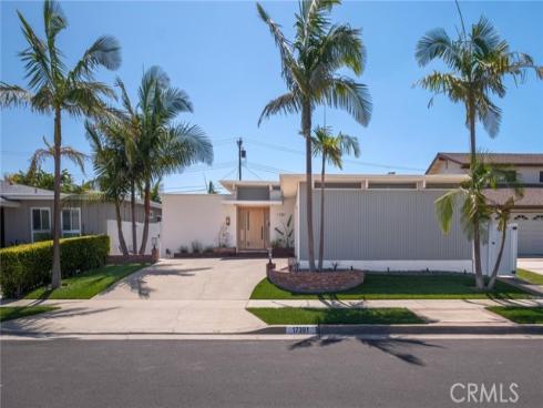 17391 Alta Vista Circle, Huntington Beach, CA