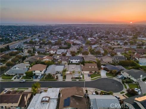 17391 Alta Vista Circle, Huntington Beach, CA