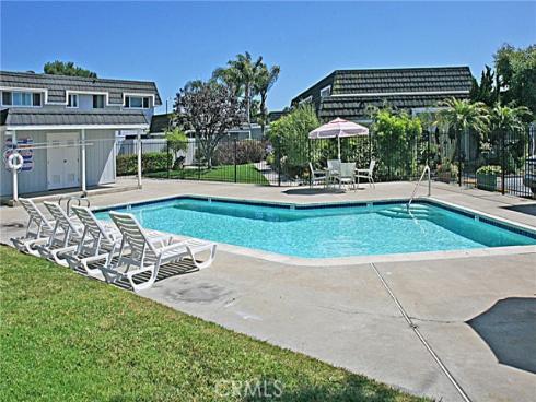 8278 Artista Drive, Huntington Beach, CA