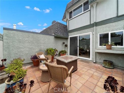 8278 Artista Drive, Huntington Beach, CA
