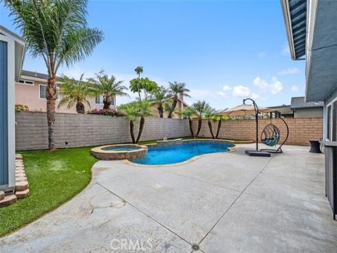 8412  Velvet   Circle, Huntington Beach, CA