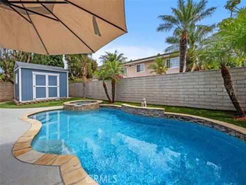 8412  Velvet   Circle, Huntington Beach, CA