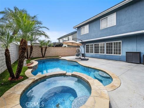 8412  Velvet   Circle, Huntington Beach, CA